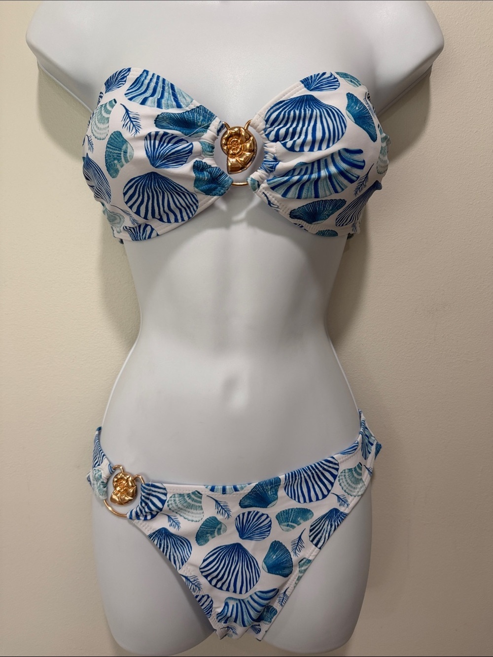Bandeau Shell-Print Bikini Set in White and Blue